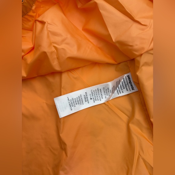 $350 Patagonia Powder Town Jacket Women's Size L VIVID APRICOT Ski Snowboard - Picture 13 of 15